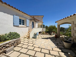  Maison � vendre 8 pi�ces 275 m�