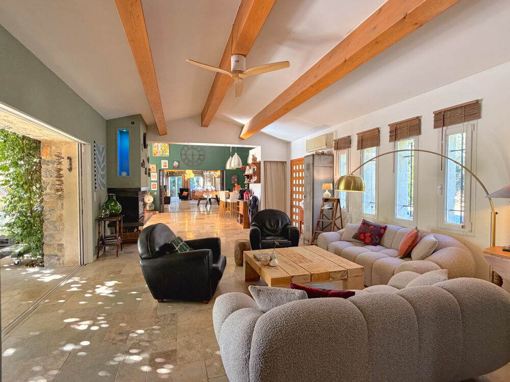 à vendre  Propriété/château Lorgues (83510)