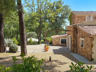  Propriété/château à vendre 8 pièces 300 m² Callas