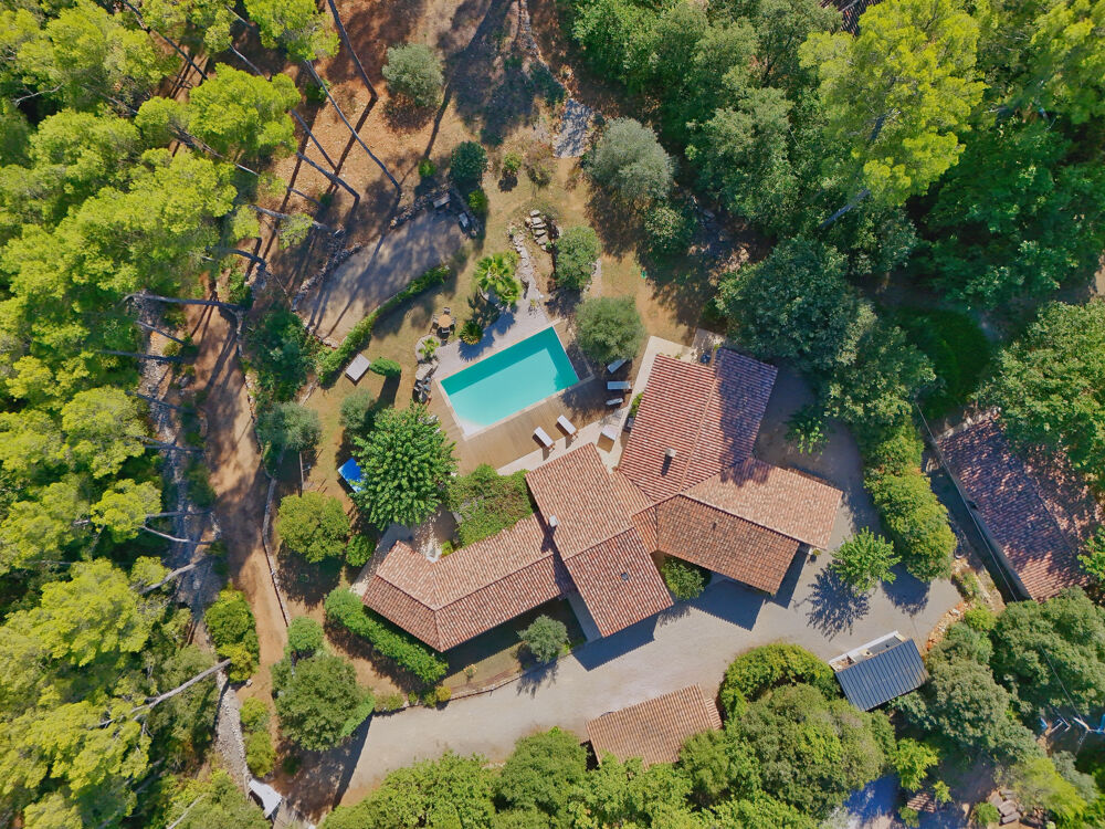 à vendre  Propriété/château Lorgues (83510)