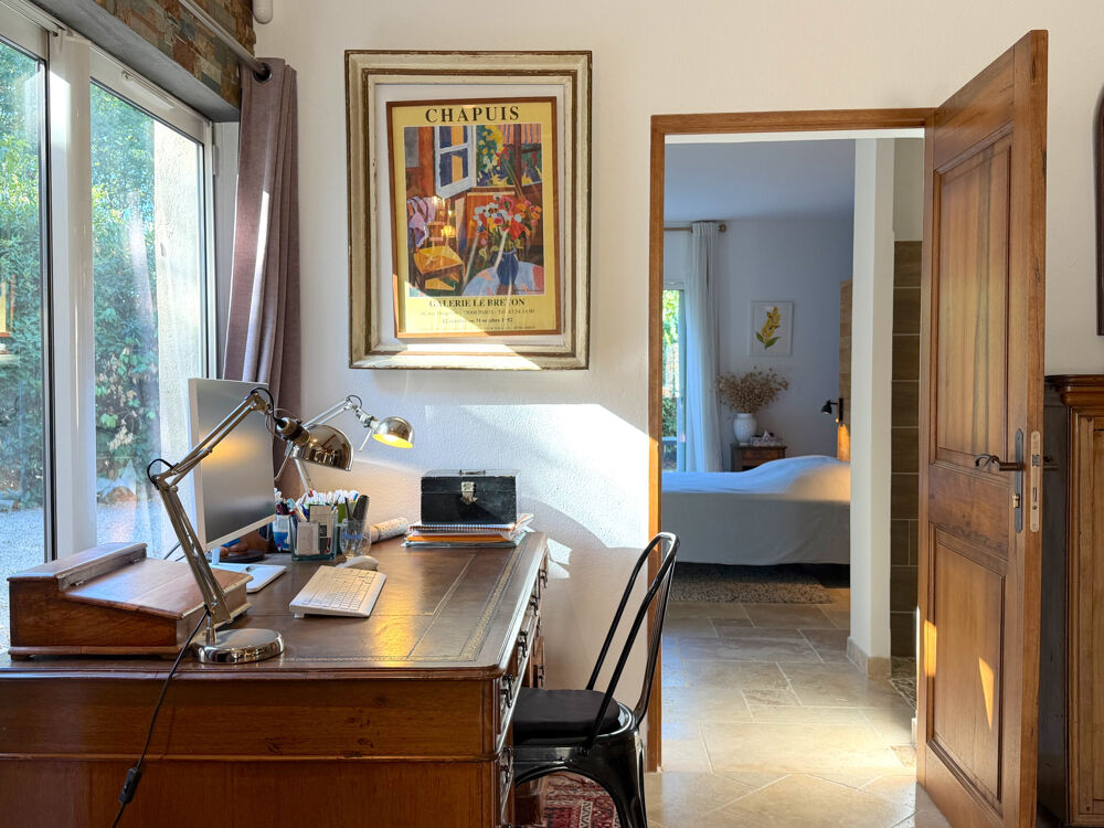 à vendre  Propriété/château Lorgues (83510)