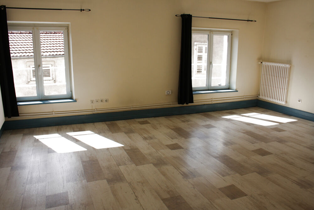 Appartement 3 pièces 77 m² · à Pont A Mousson · 77 m² · 99 000 €