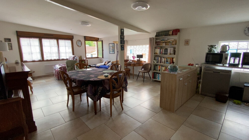 Appartement 4 pièces 102 m² à Montauville