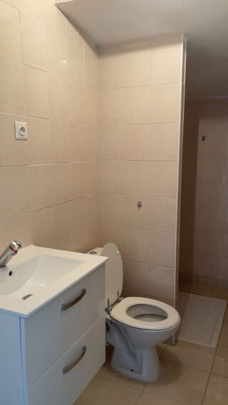  Appartement  louer 4 pices 83 m