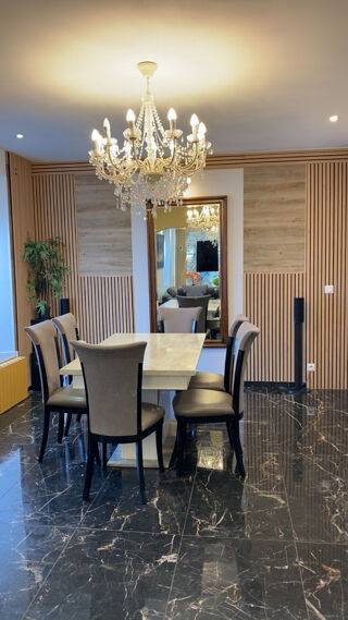 Maison à vendre 14 pièces 306 m²