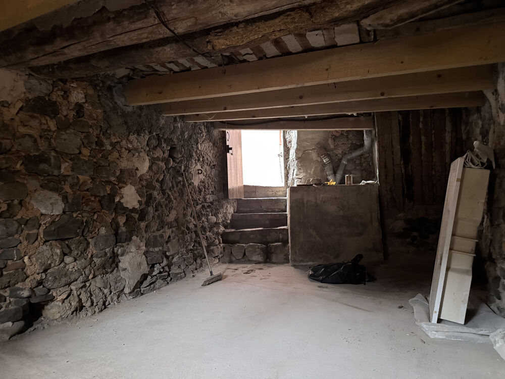 Vente Autre CENTRE VILLE CAVE DE 12M2 AVEC FENÊTRE Sospel