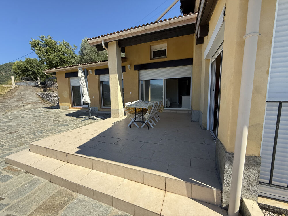 Immense maison en vente avec terrasse 4 chambres à Sospel