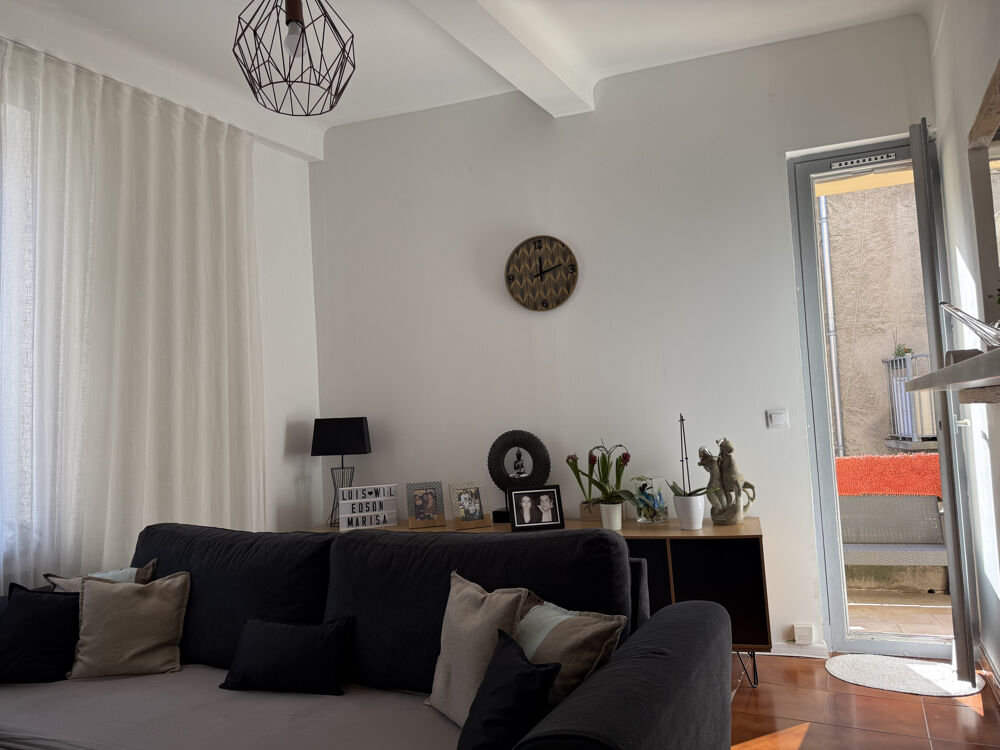 Appartement à acheter avec balcon 3 pièces à Sospel