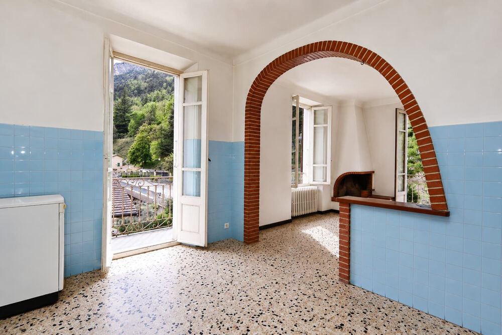 Grand appartement en vente àST DALMAS de TENDE (06)