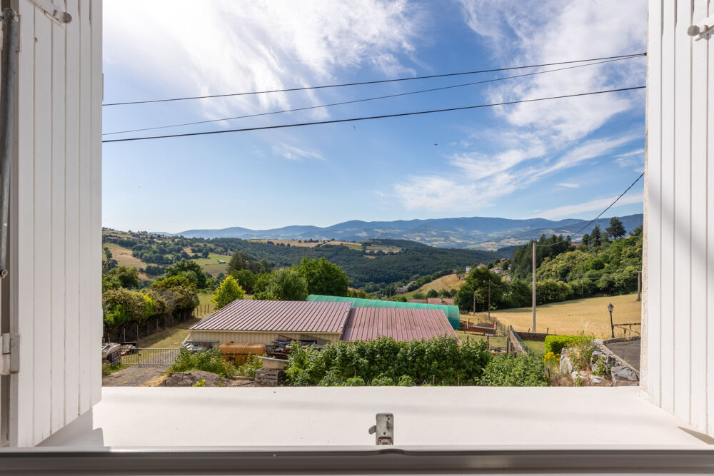 Vente Maison Sorbiers   Maison de 138 m2 habitables avec dépendance, garage, et terrain non attenant Sorbiers