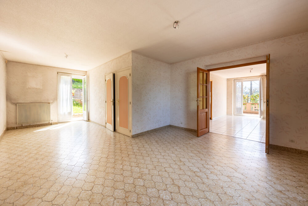 Sorbiers Bourg. Maison individuelle de 115m2 avec terrain de 441m2