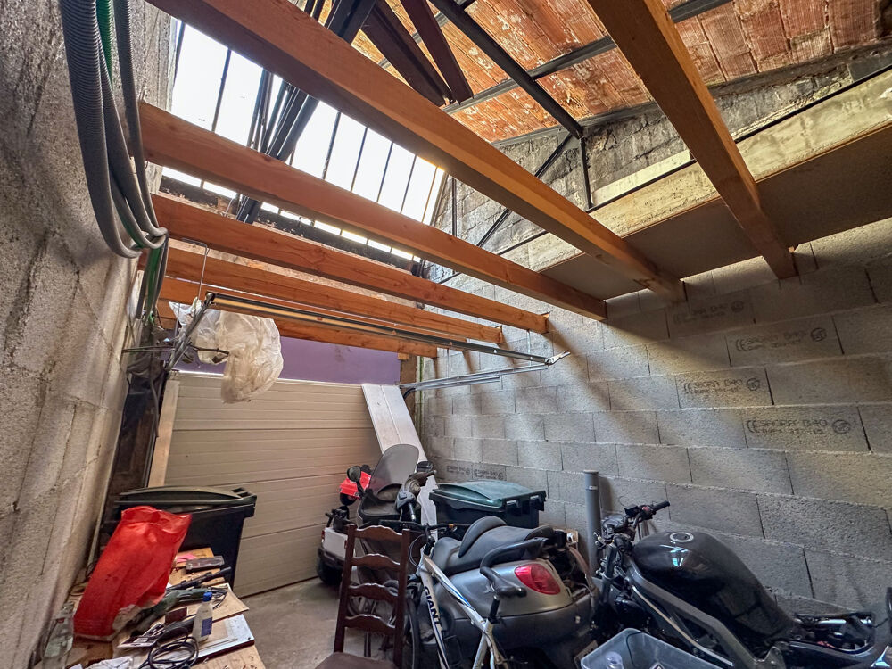 Saint-Etienne / Loft à aménager de 133m2.