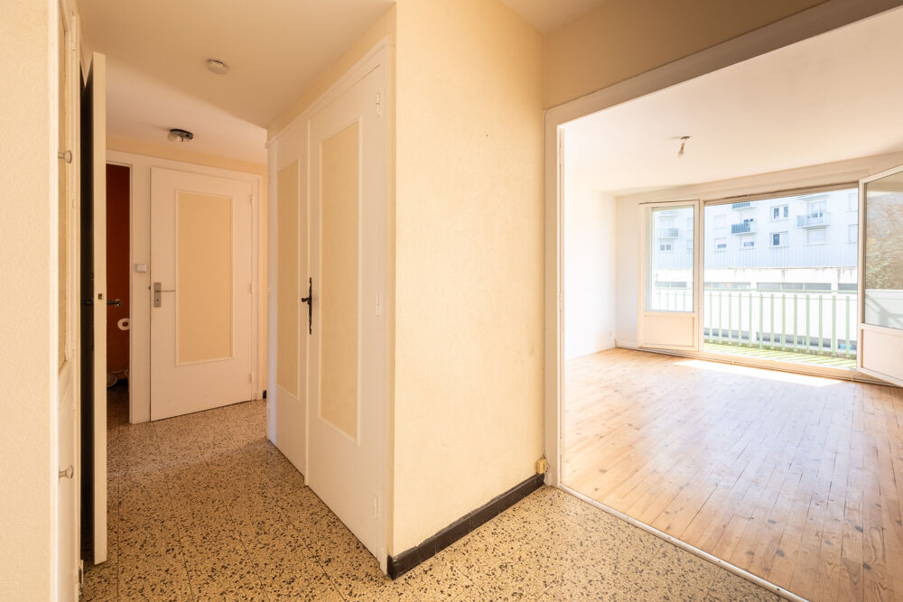 Appartement Type 3 de 65m2 avec deux balcons et parking collectif