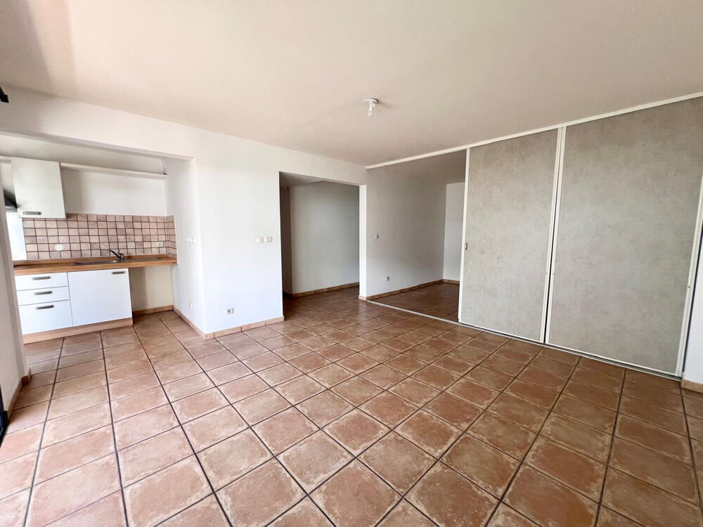 Location Appartement BEL APPARTEMENT T4 - 79M2 A LOUER St denis