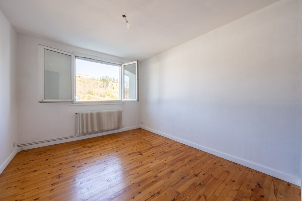 Location Appartement Appartement Type 3 de 65m2 avec deux balcons et parking collectif St etienne