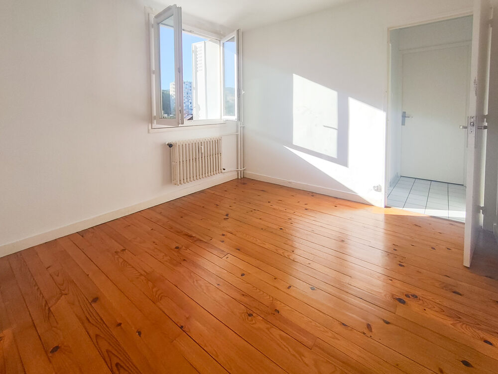 Vente Appartement TYPE 3 BAS DE VILLEBOEUF St etienne