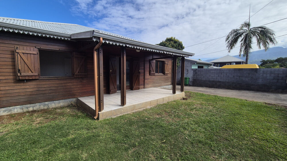 SAINT-PIERRE/ Charmante maison Créole sur un terrain de 300m2