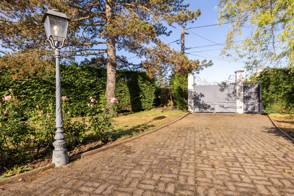 Vente Maison Saint-André le Puy Maison bourgeoise de 160 m2 habitables + Annexes sur un Magnifique parc arboré de 2856 m2 St andre le puy