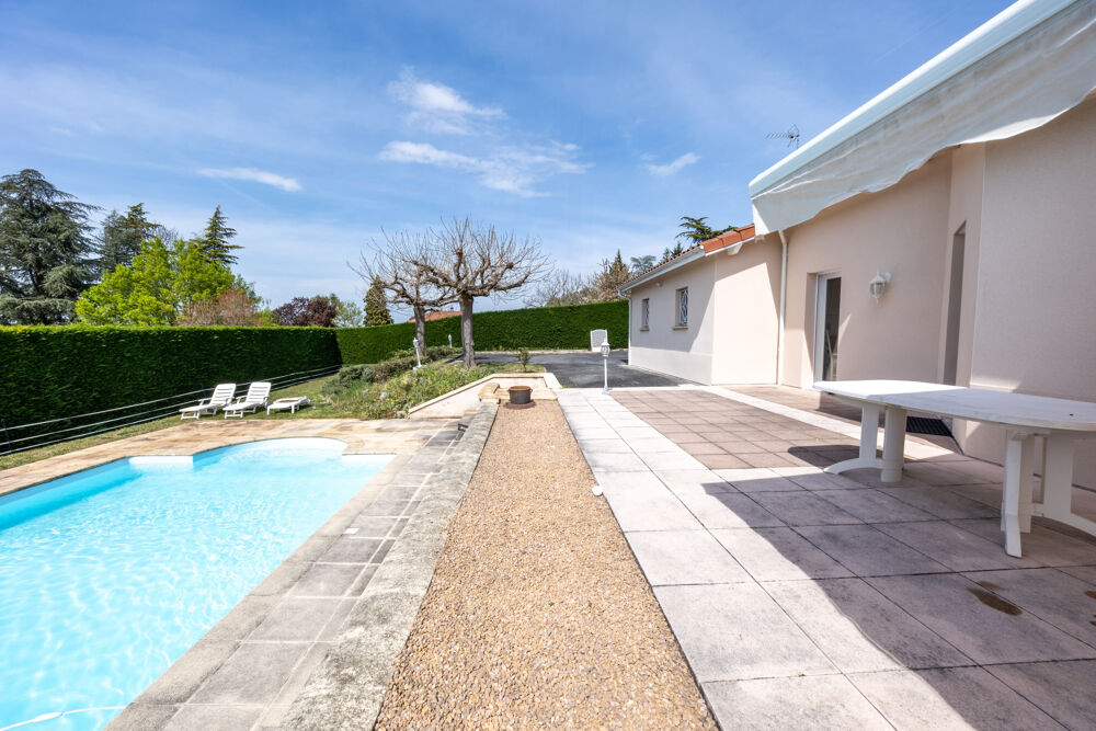 Saint-Bonnet-les-Oules / Maison individuelle de 150m2 habitable avec garage double pour 41m2.