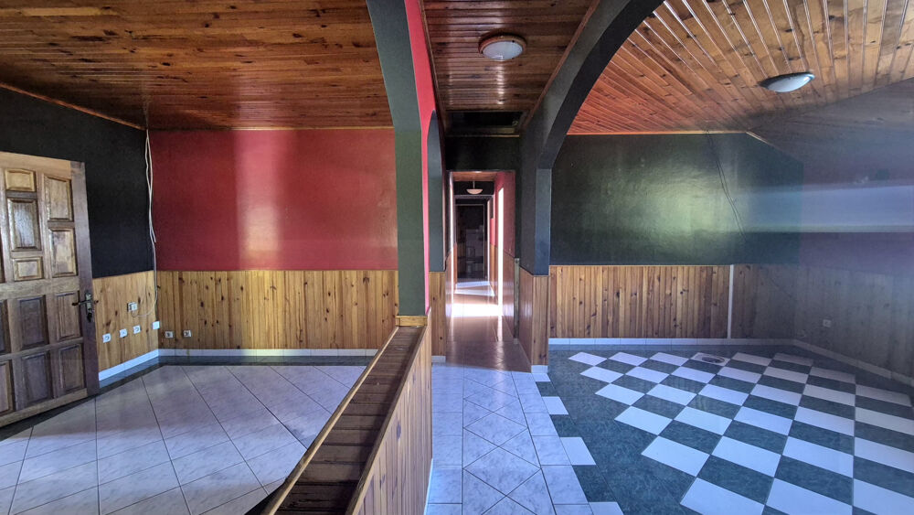 SAINT-JOSEPH/ IMMEUBLE A RENOVER - FORT POTENTIEL DE RENTABILITE