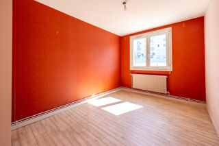  Appartement à louer 3 pièces 65 m²