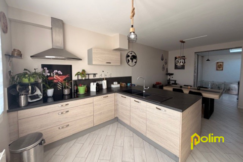   A d�couvrir sans tarder Maison - 5 pi�ce(s) - 89 m�