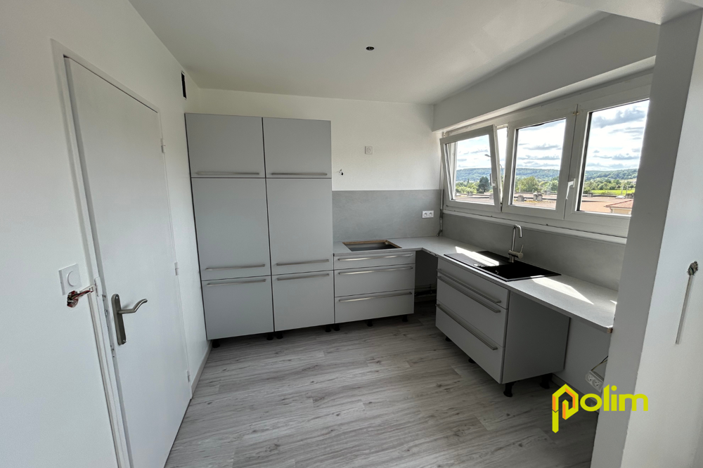 Bel appartement F5 au 2ème étage