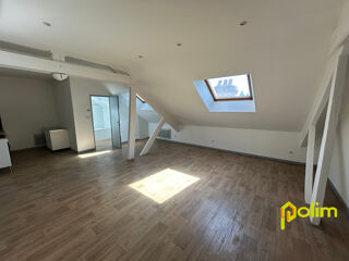  Appartement à louer 4 pièces 72 m²