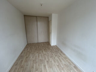  Appartement à louer 3 pièces 60 m²