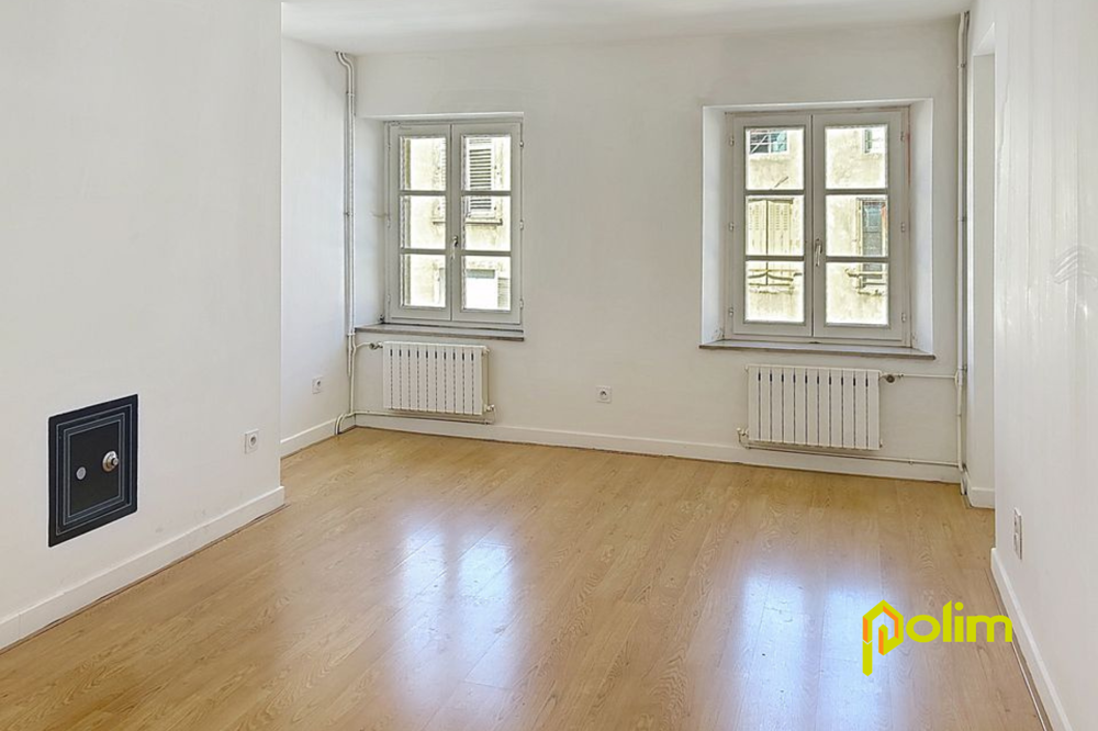 Vente Appartement bel appartement F4 de 79 m2 avec grenier au dessus , parfait état Pont a mousson