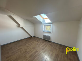  Appartement à louer 4 pièces 72 m²