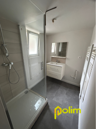  Appartement à louer 2 pièces 45 m²