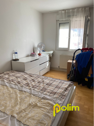  Appartement à louer 3 pièces 79 m²