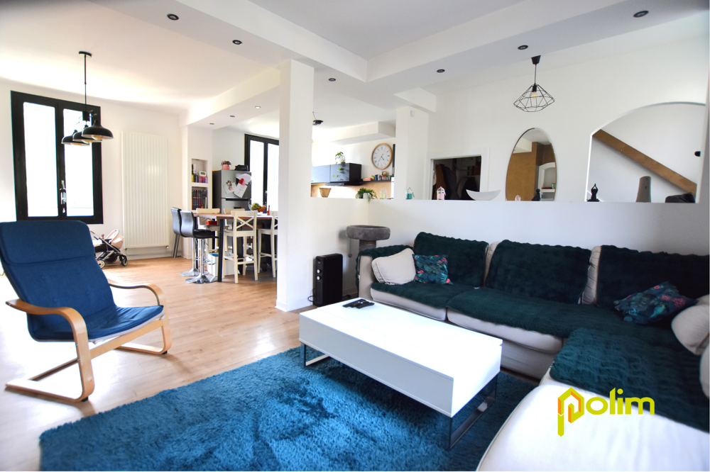 A 2 min de l'accès A31 charmante maison de 115m2.