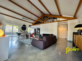  Immeuble à vendre 14 pièces 356 m²
