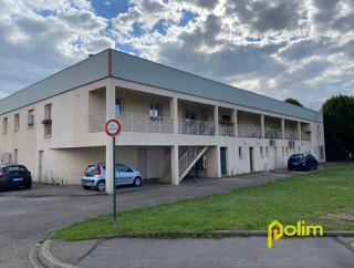  Appartement à louer 3 pièces 79 m²