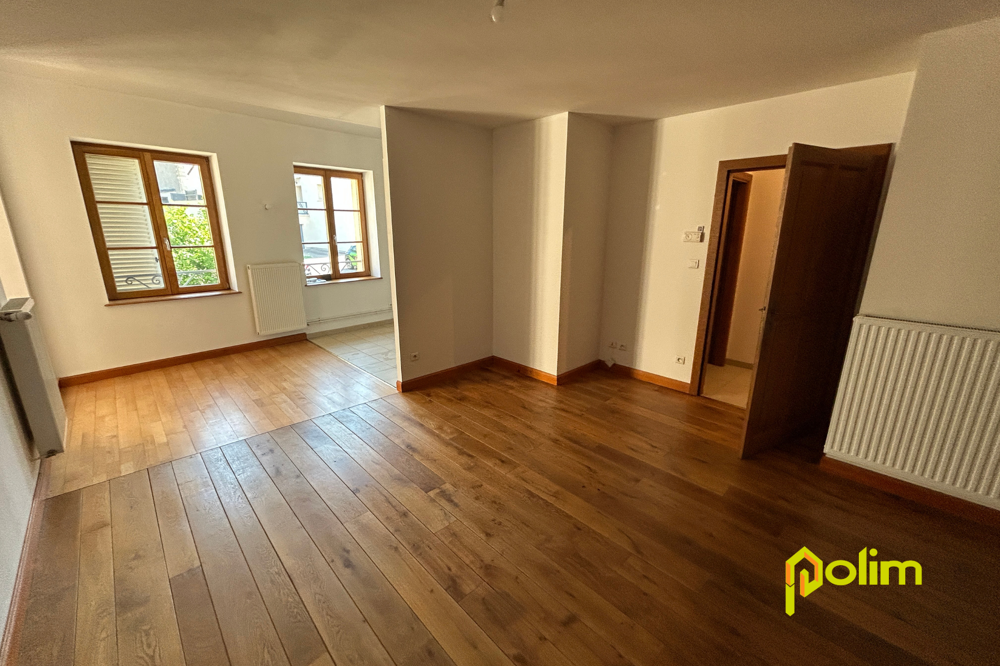 Location Appartement Bel appartement F6 duplex Bayonville sur mad