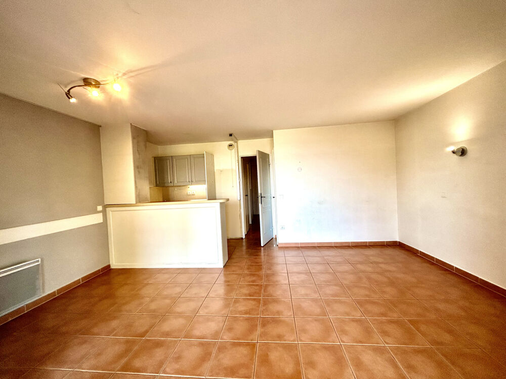 Vente Appartement A VENDRE GOLF DE PONT ROYAL (13370) MALLEMORT APPARTEMENT DE TYPE 3 AVEC VUE TERRASSE CAVE PARKING PRIVE Mallemort