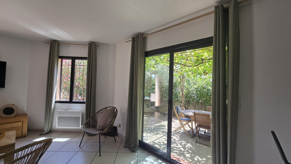 Maison 3 faces de 85 m2 avec garage et jardin