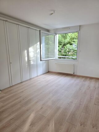  Appartement � vendre 4 pi�ces 98 m�