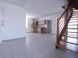  Maison à louer 4 pièces 82 m²