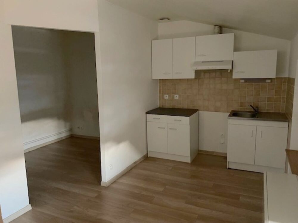 Location Appartement Pont de Vaux - A louer studio Pont-de-vaux