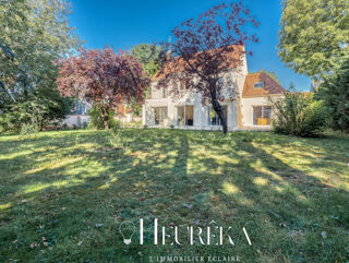  Maison � vendre 8 pi�ces 320 m�