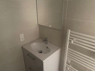  Appartement à louer 2 pièces 28 m²