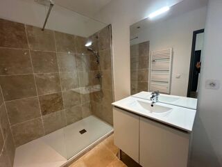  Appartement à louer 3 pièces 62 m²