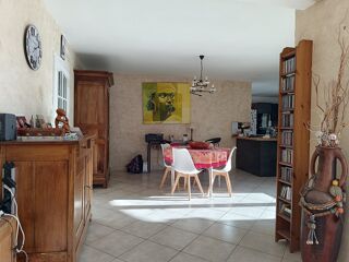  Maison  vendre 6 pices 164 m