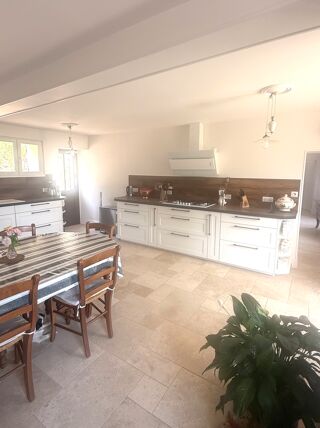  Maison à vendre 10 pièces 240 m²