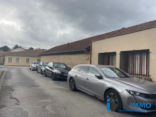  Immeuble � vendre 1800 m�