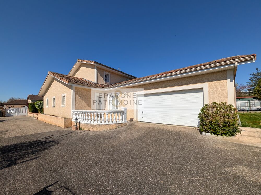 Maison d'architecte 152m2 garage 41m2 terrain 1000m2 Hyper centre Satolas et Bonce