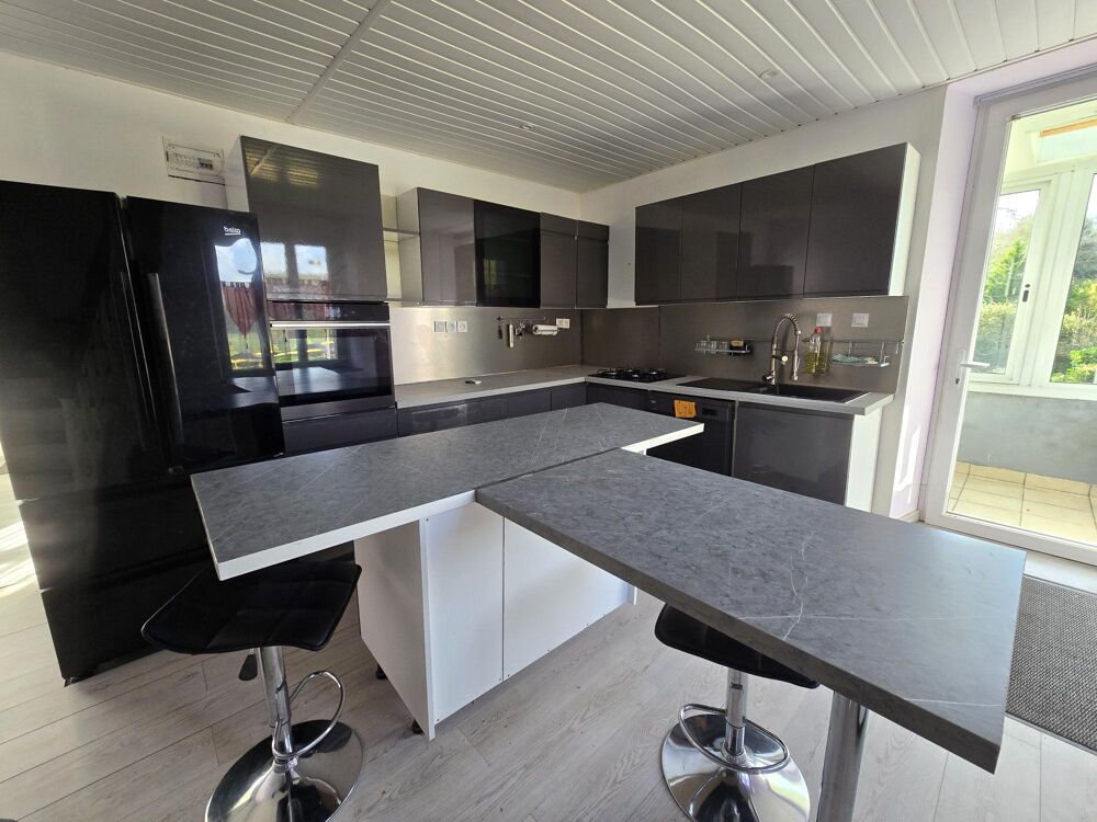 Maison 4 pièces rénovée en centre-bourg